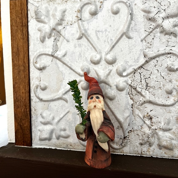 Allyson Nagel Small Porcelain Old World Santa Figurine - Picture 5 of 6